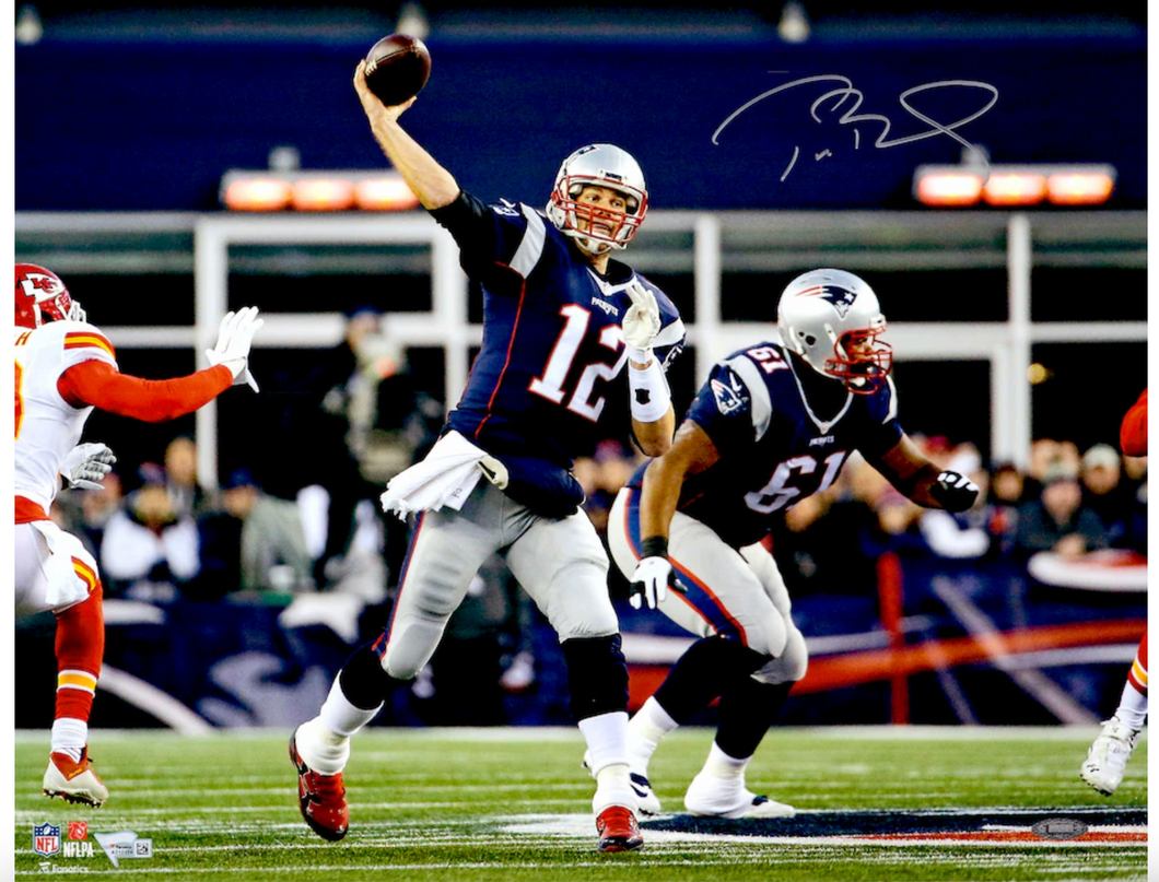 Tom Brady New England Patriots Fanatics Authentic Autographed 16